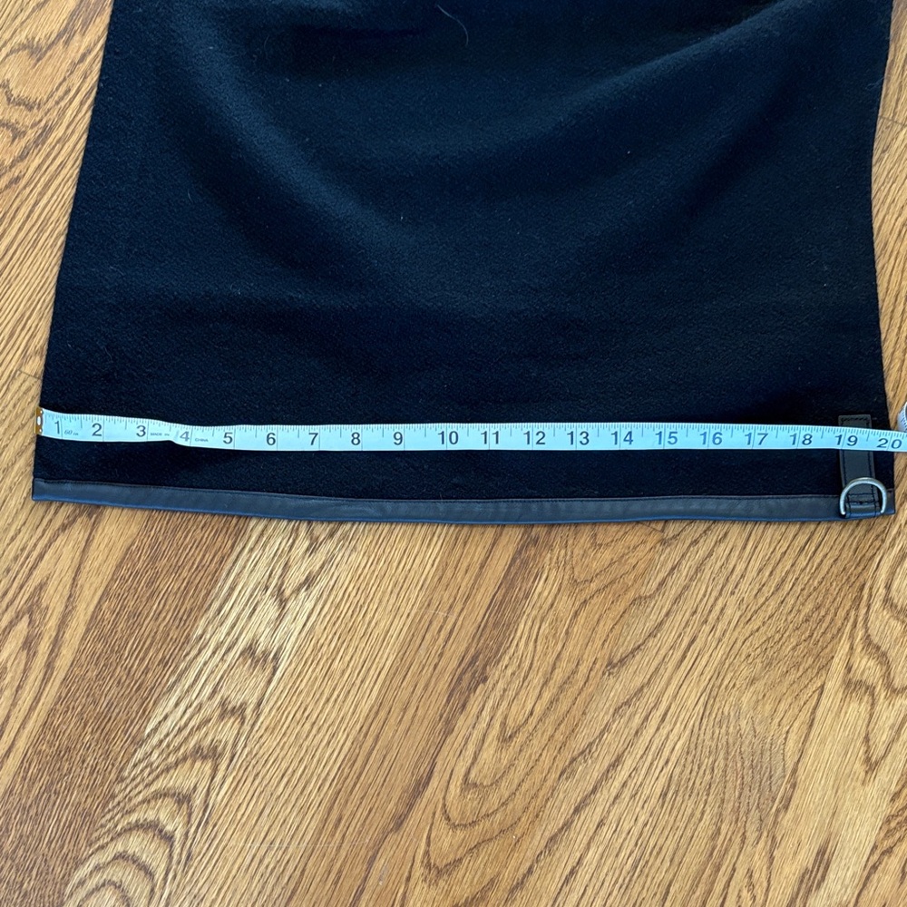 Elegant Black Wrap Mini Skirt - Picture 8 of 9